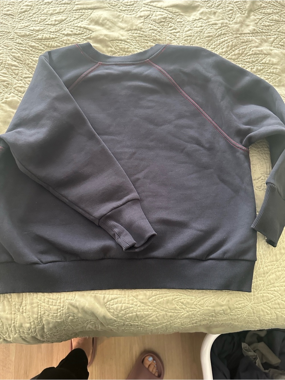 Burberry Black Sweatshirt with Pink Contrast Stitching - Picture 5 of 8